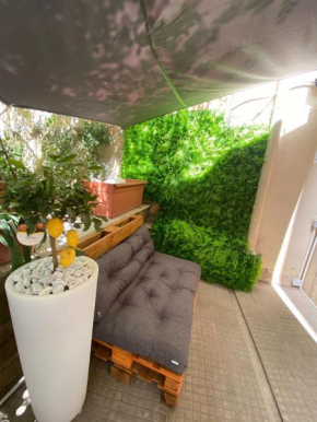 The Green House